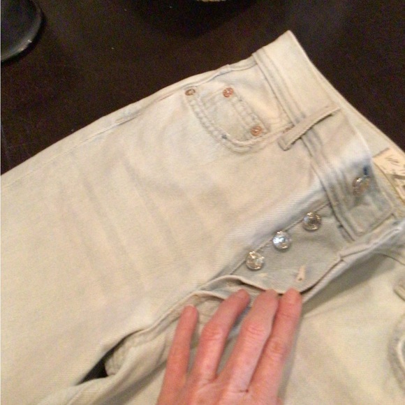 SALE ! Free People distressed jeans - Picture 9 of 9